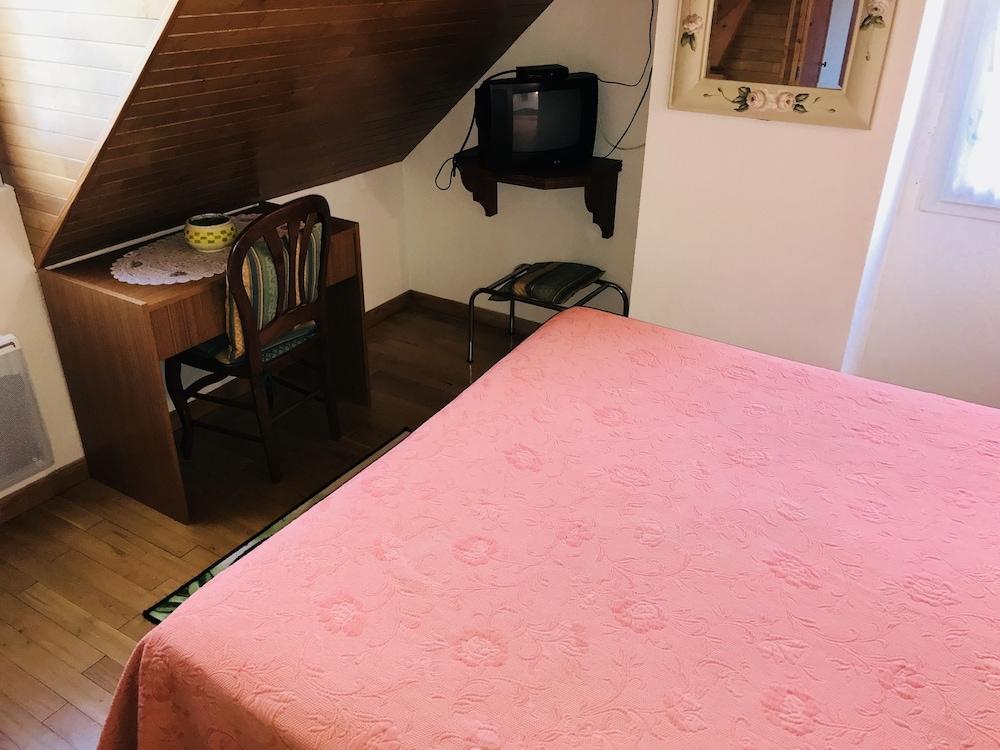 Gite La Balaguère T3 Room