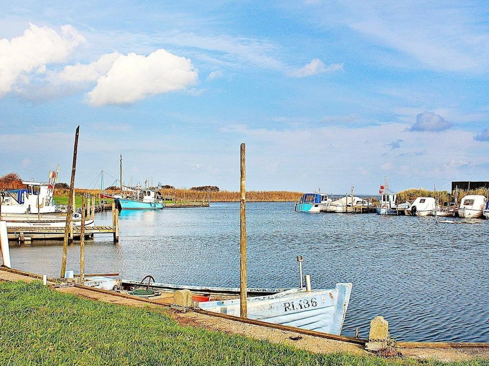 كوزي هوليداي هوم ويذ روفيد تيراس إن هفايد ساندي الشاطئ