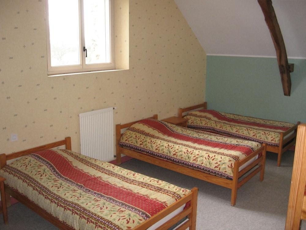 Gîte de Groupe Grand Piaf Room