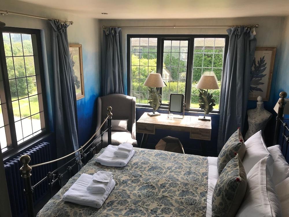The Red Lion Stodmarsh Room