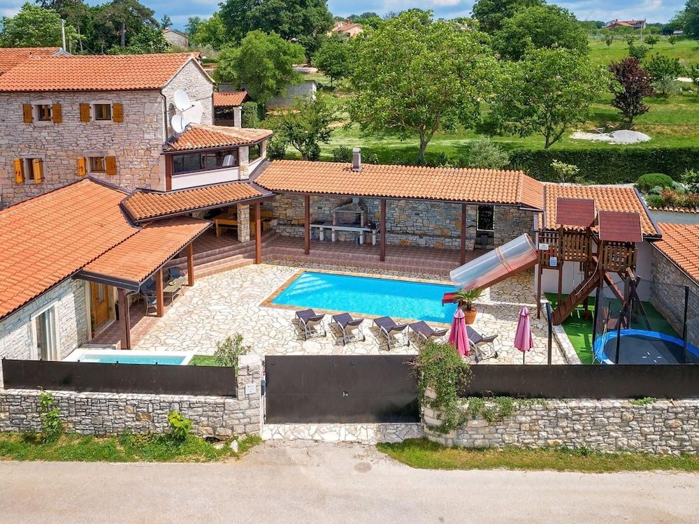 Perfect for Children, Garden With Pool, Playground and Walk in Whirlpool Exterior