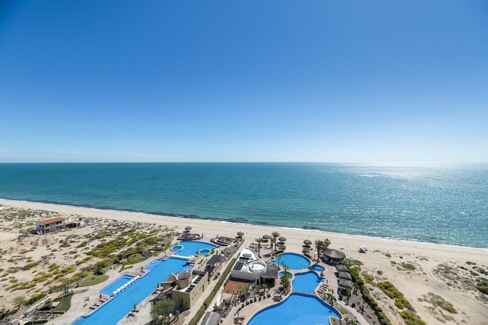 لونا بلانكا 1203 باي كيفويا حمام سباحة مكشوف