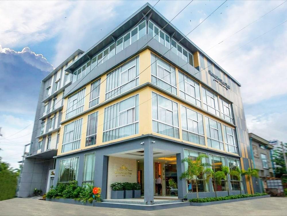 شوي باي سان يار هوتل