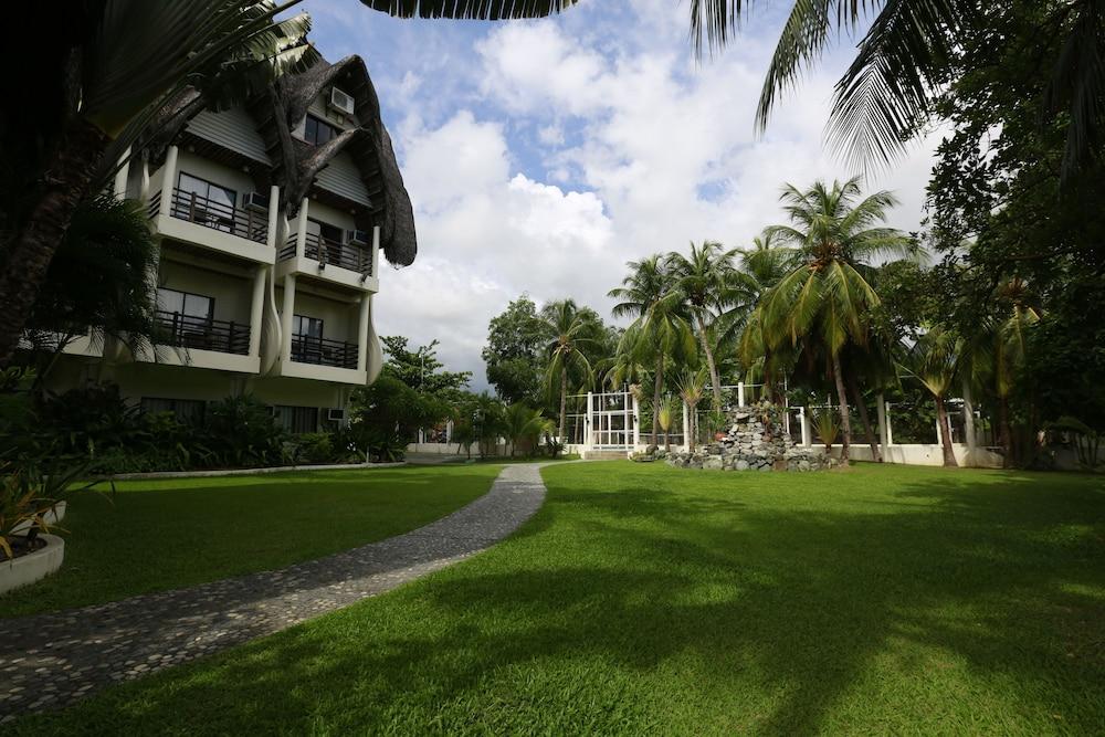 Java Hotel Property Grounds
