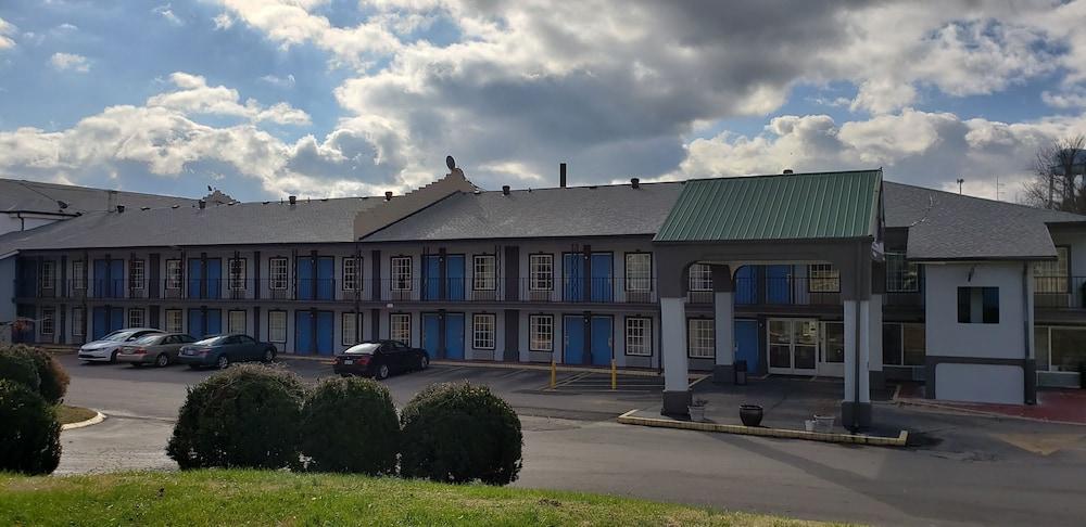 فيستا إن آند سويتس ناشفيل أيربورت إيست أخرى