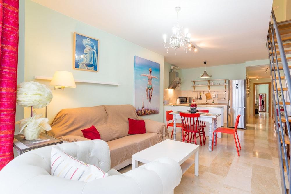 لو آند سيا بينتهاوس ويذ تيراس