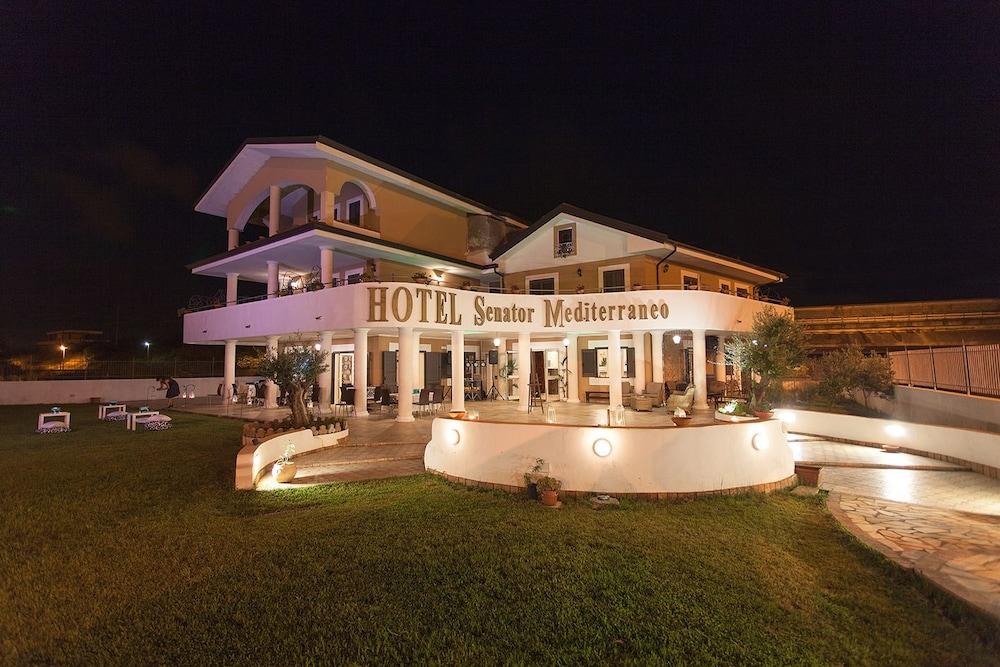 هوتل سيناتور ميديتيرانية