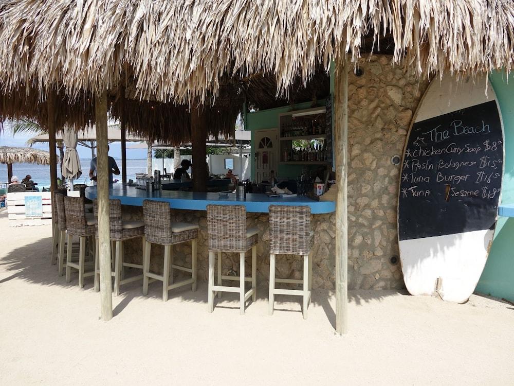 ستنينج أبارتمنت إن بلنيم ويذ برايفت تيراس المنطقة الخارجية