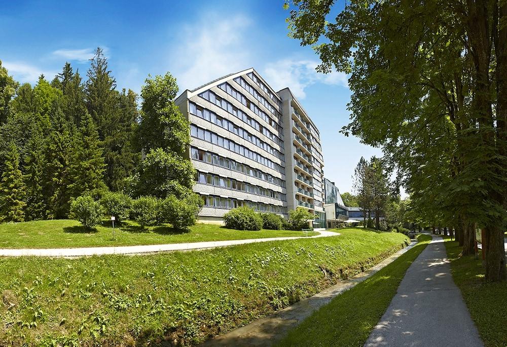 هوتل فيتا - تيرم دوبرنا