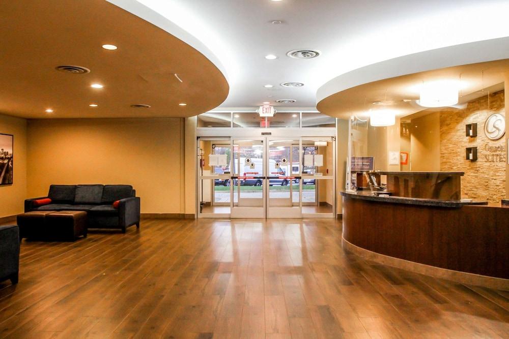 كومفرت سويتس آت فيرجينيا سنتر كومونس الردهة