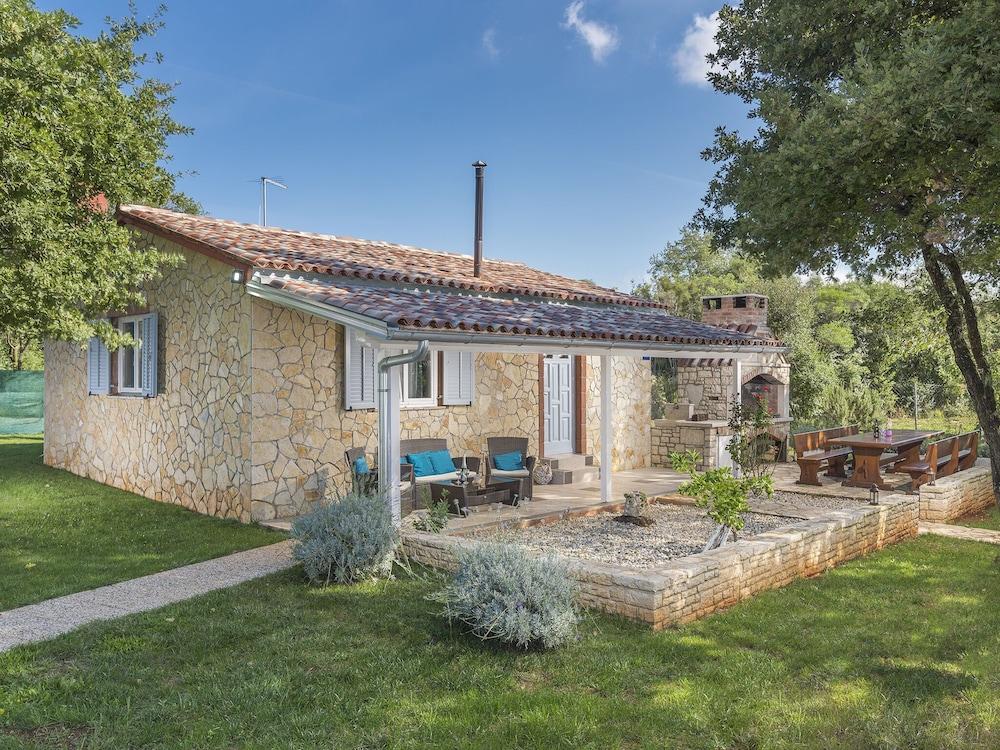 Holiday House With Pool, Garden, Playground and BBQ - Surrounded by Nature