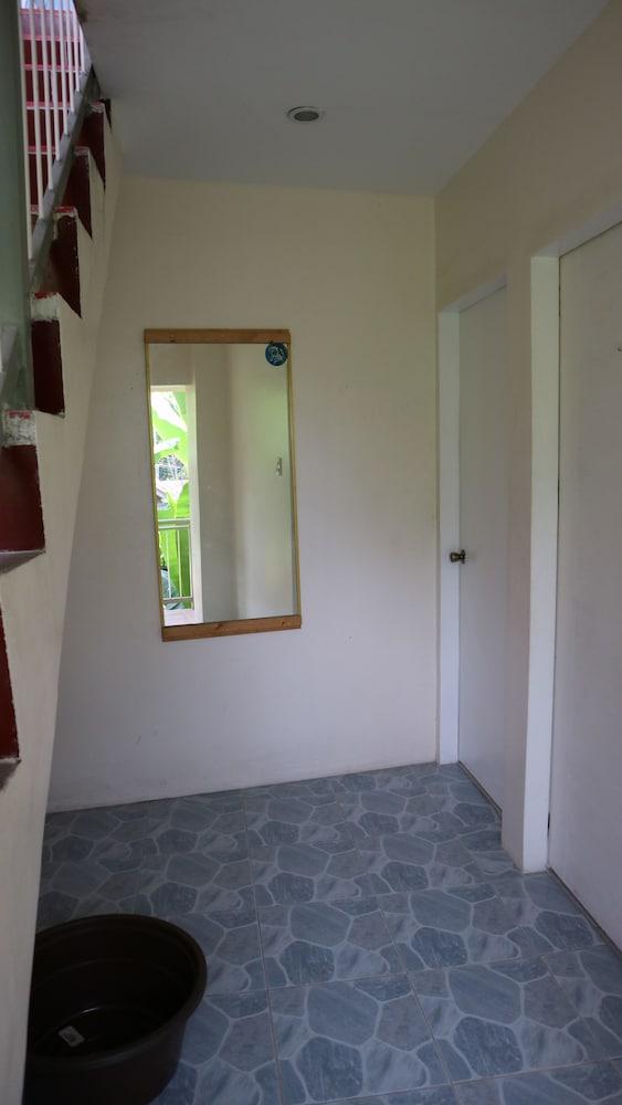 Guilly's Place Interior