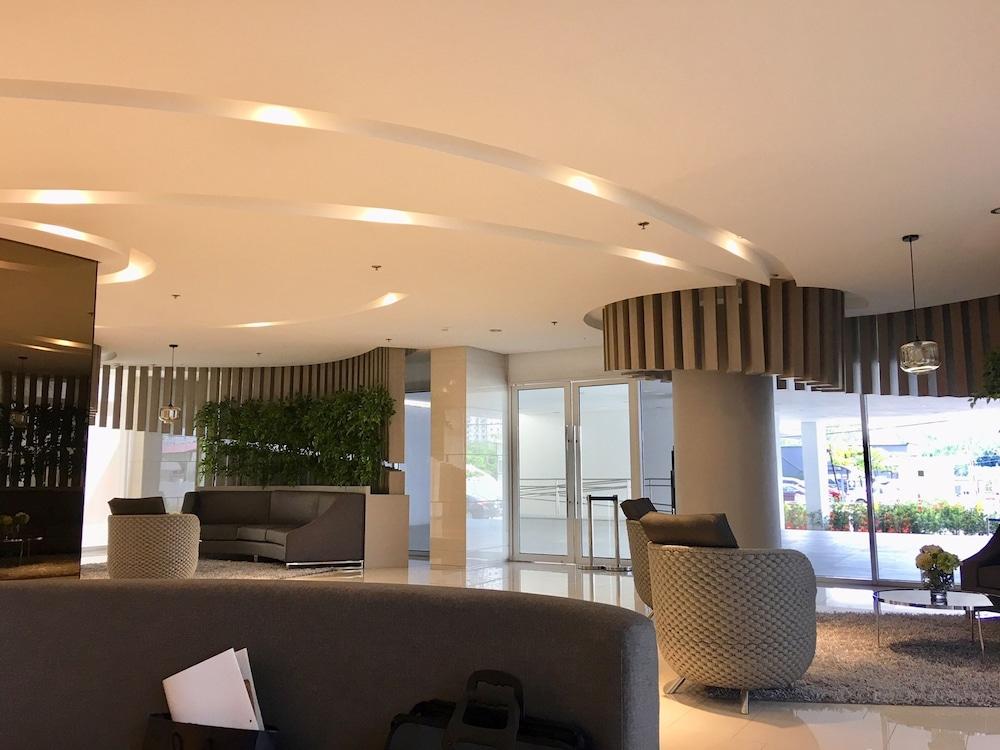 جريس ريزيدنسيز تاجويج نير بي جي سي منطقة الجلوس في الردهة