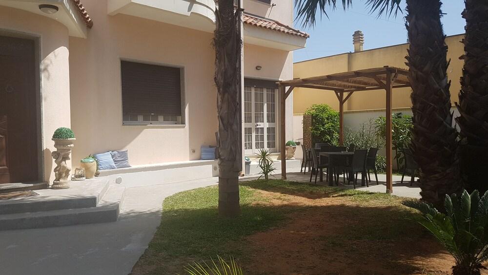 Sole del Sud Exterior