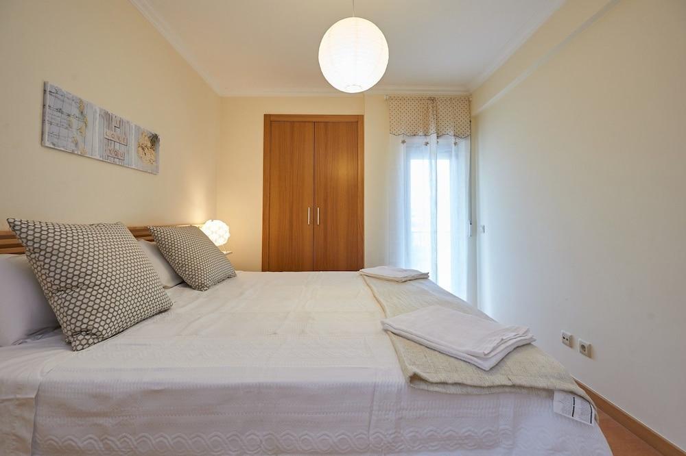 بي جيست كازكايس إن أبارتمنتس غرفة