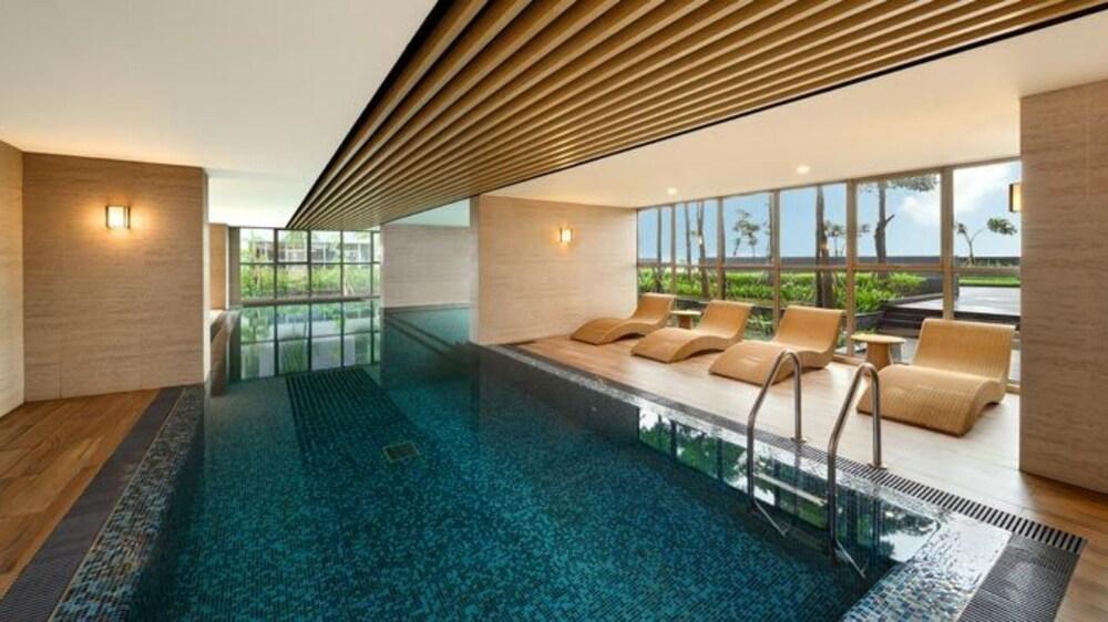 ثري- بد روم،ز، أوكوود أبارتمنتس بيك جاكرتا زحليقة مائية