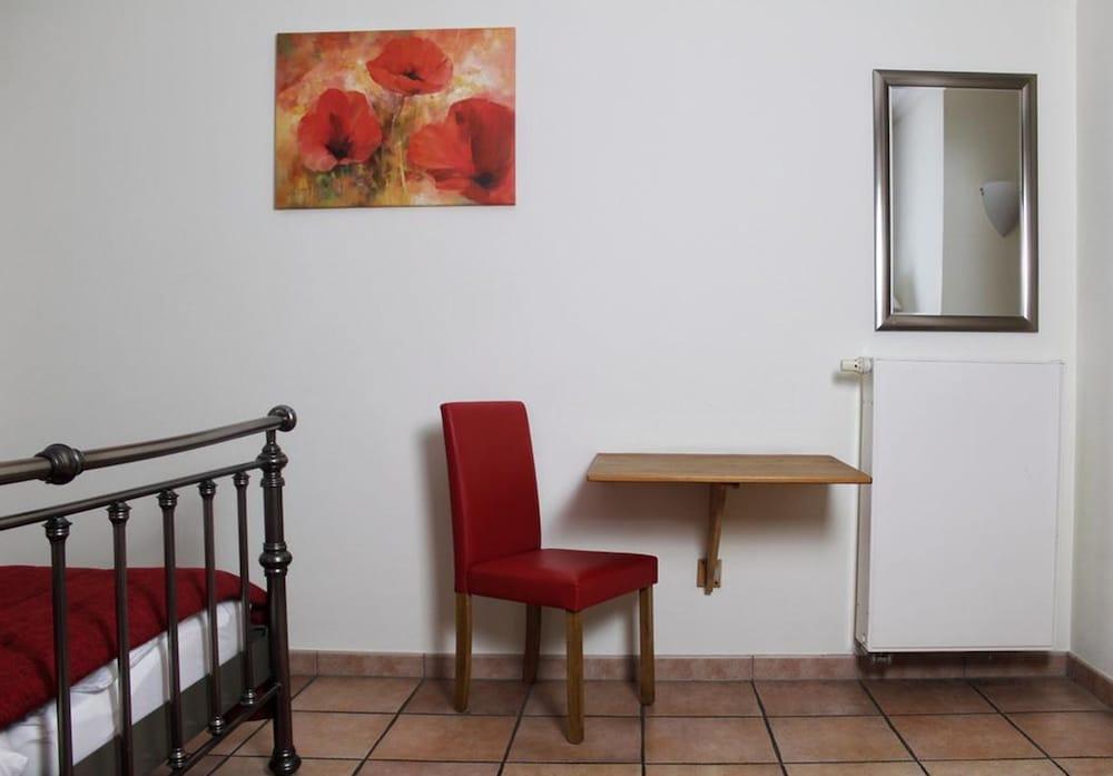 أكاتسينهوف هوتل آند براوهاوس غرفة