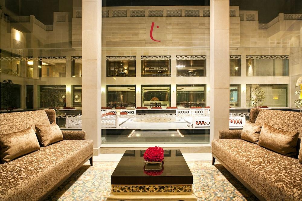 The Lalit Traveller Jaipur Interior