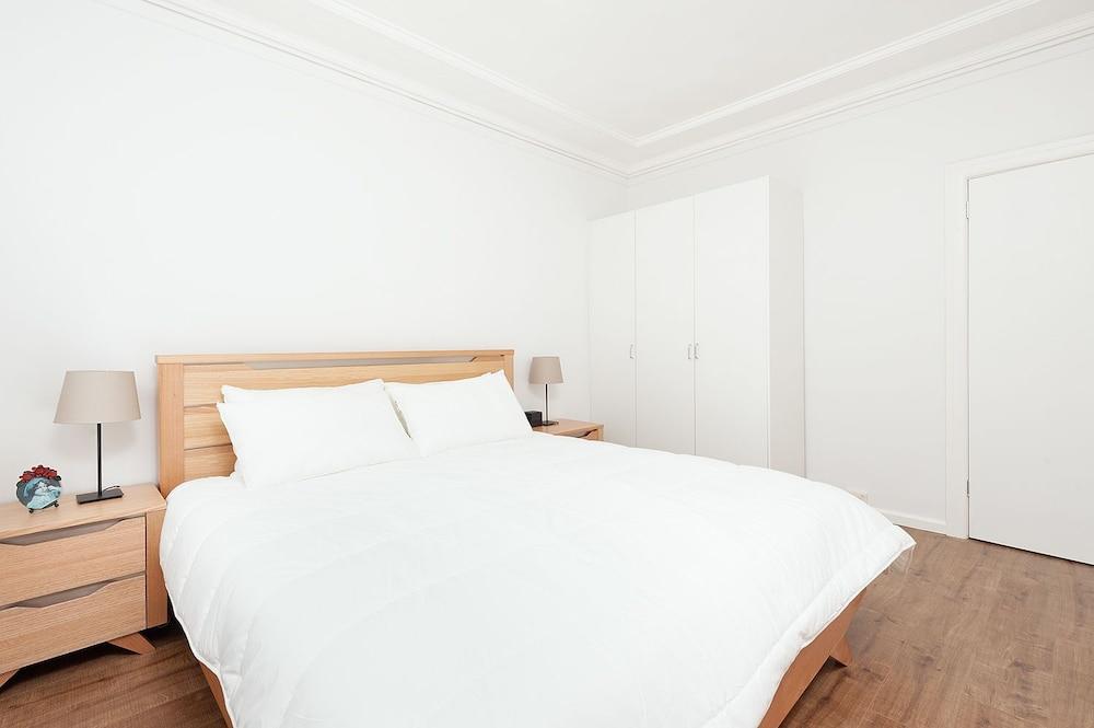 Newly Renovated Apt Close to CBD Unit 2 Room