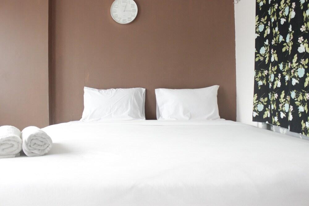 Bright & Trendy 1BR Gateway Pasteur Apartment near Exit Toll Room