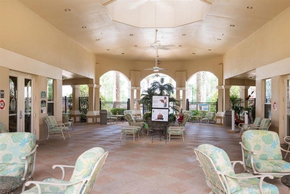 إف في 43009 - ويندسور هيلز ريزورت - 6 بد رومز 4 باث رومز فيلا منطقة الانتظار في الردهة