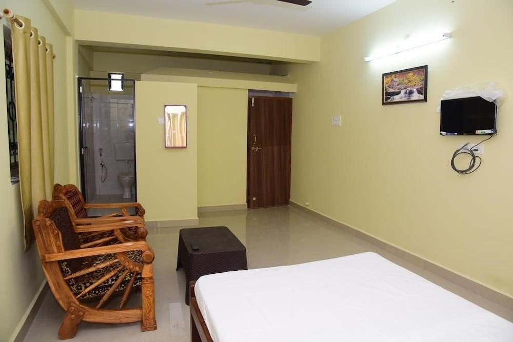 Nirvaah Room Siolim- Kitchenete Room