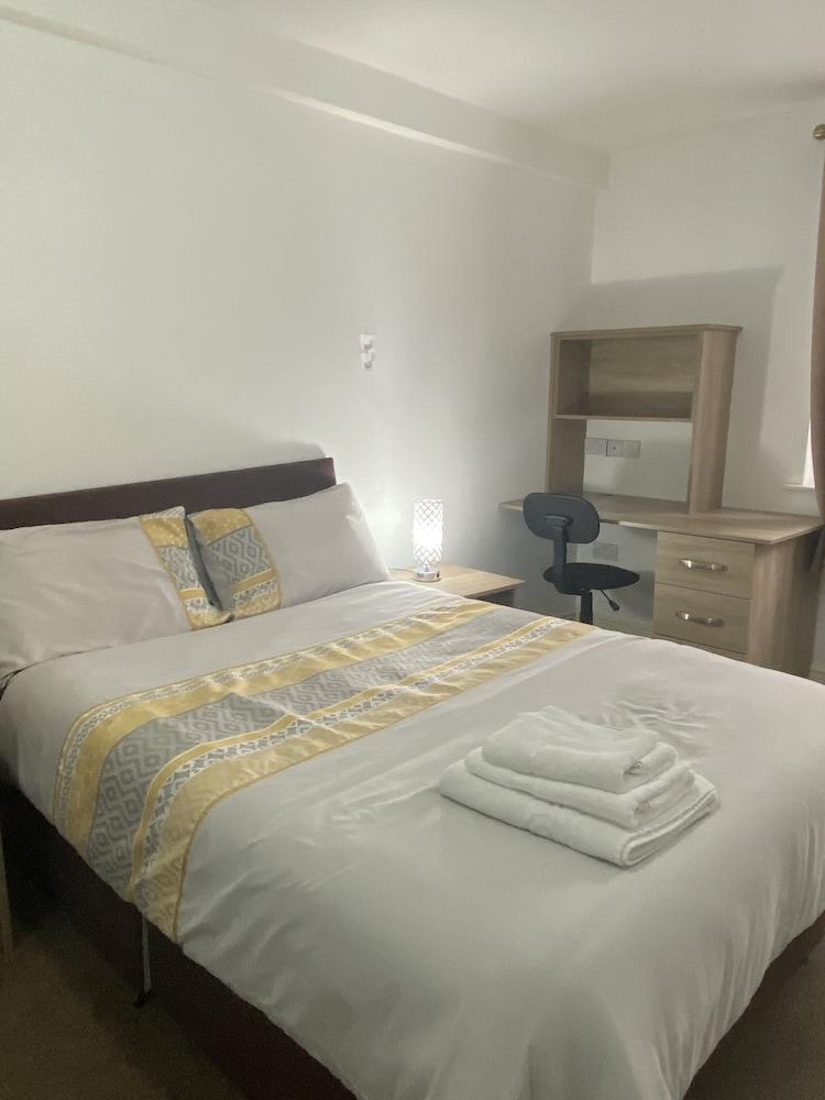 إنفيتينغ 3 بد أبارتمنت إن ستوكتون أون تيس غرفة