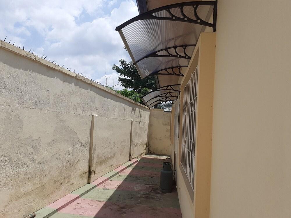 لافيلي 3-بد روم فاكيشن هوم إن كوماسي المنطقة المحيطة بالمنشأة