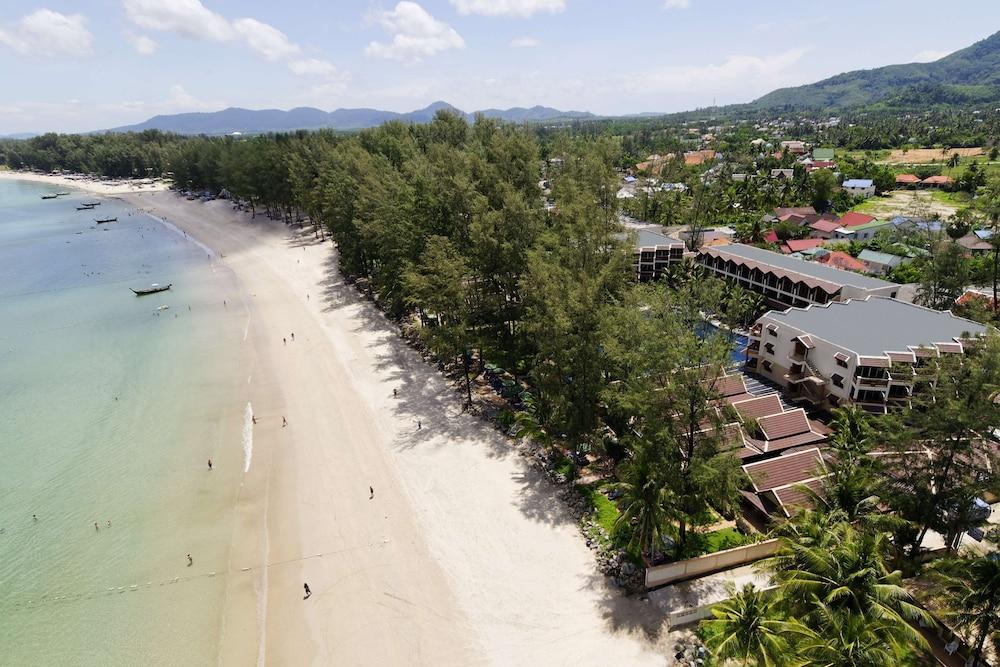 Best Western Premier Bangtao Beach Resort & Spa Exterior
