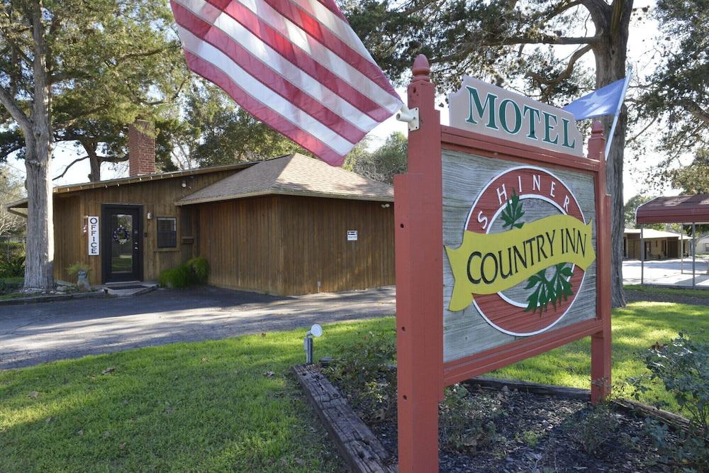 Shiner Country Inn Featured Image