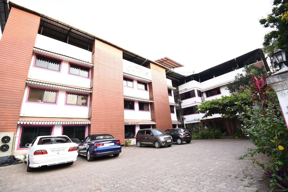 Hotel Campal Exterior