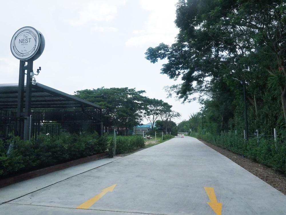 The Nest Hotel by Ploy Exterior