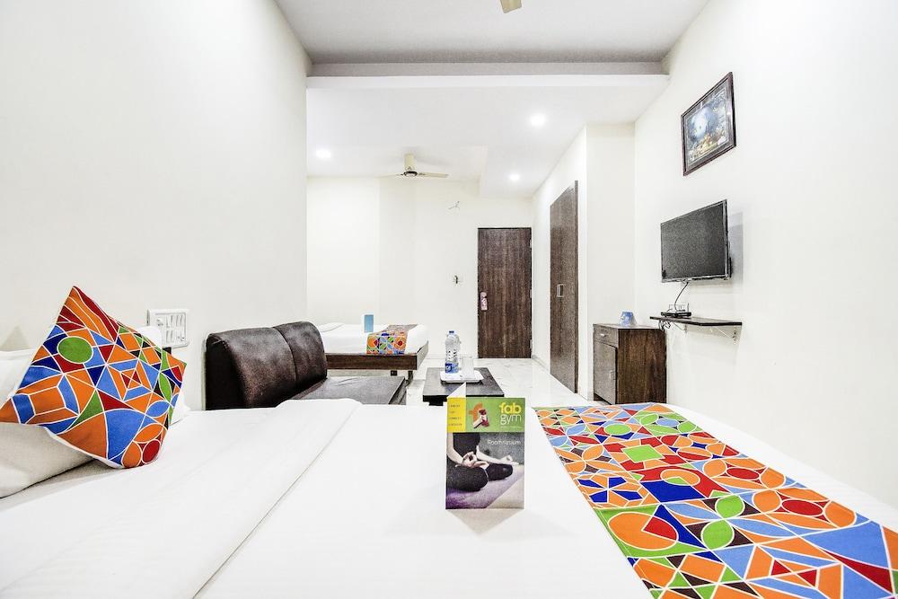 فاب هوتل ساهارا إن غرفة