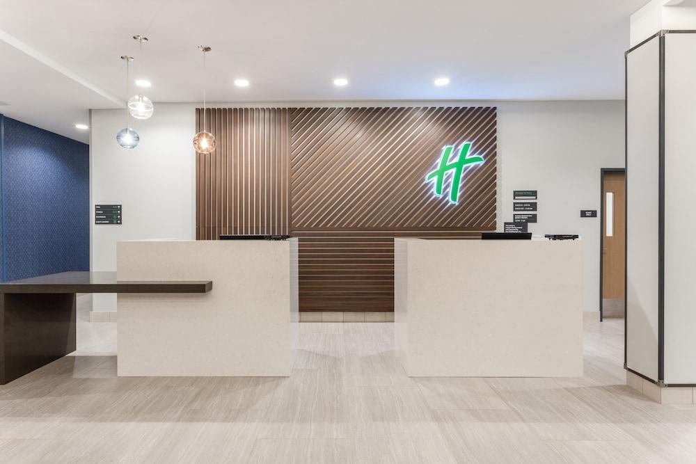 هوليداي إن آند سويتس سيدار فولز - ووترلو إي ينت ستا ا مي آيتش جي المنطقة الخارجية