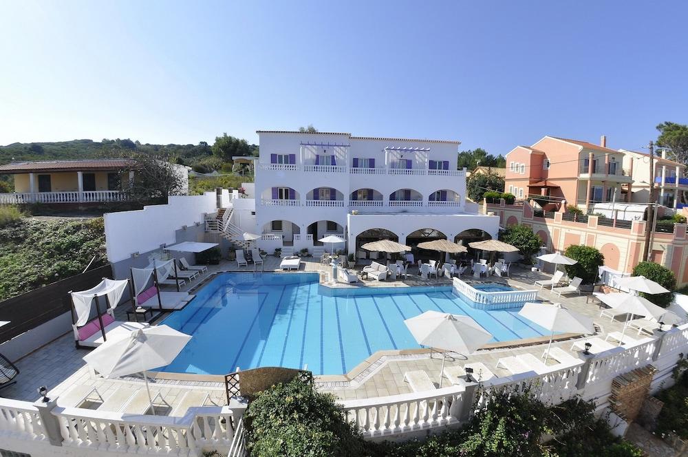 فيدرا ماري أبارتمنت