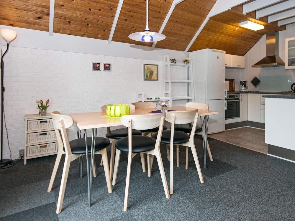 كوينت هوليداي هوم إن رومو ويذ سيا فيو مطبخ خاص