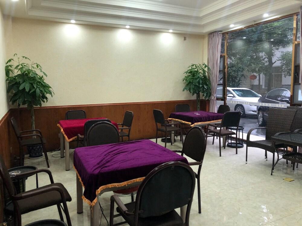 Yan Ting Ju Inn Interior