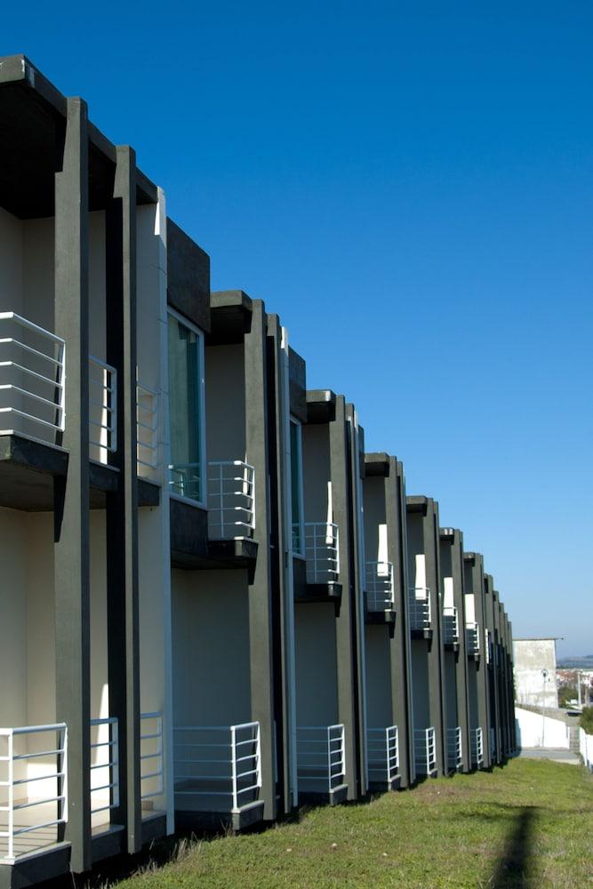 بومبيرا هوتل