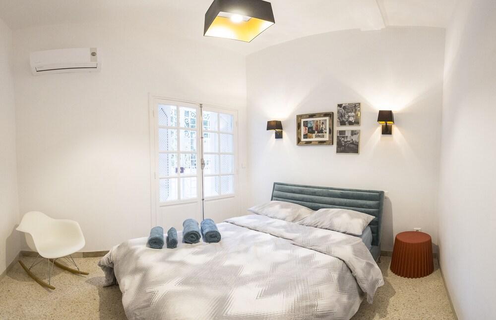 ذا نيويورك ويف هاوس الصورة الأساسية