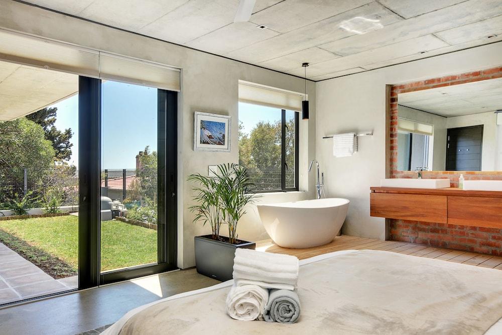 أبر جرين بوينت روس فيلا أخرى