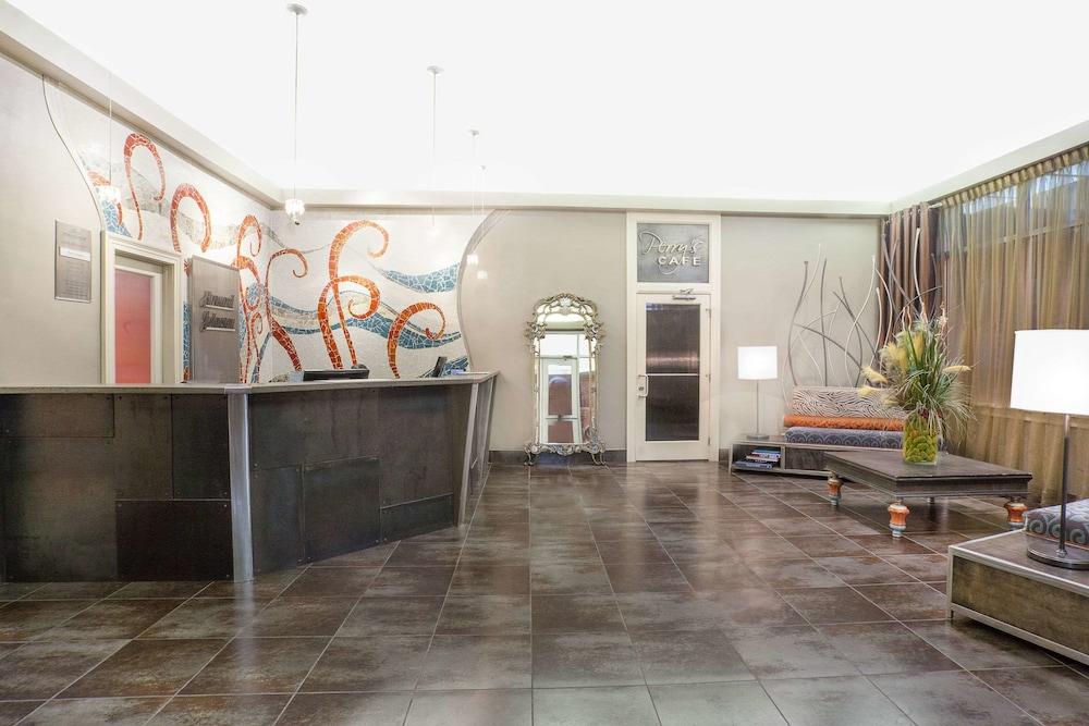 هاورد جونسون باي ويندام أتلانتيك سيتي الردهة