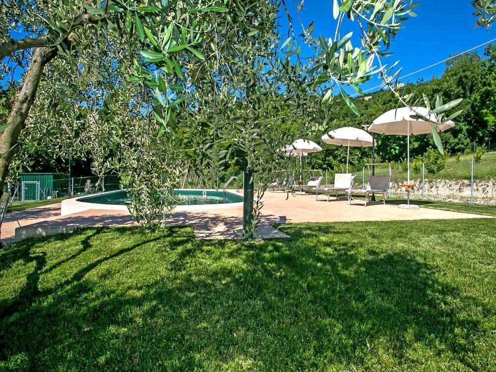 Spacious Villa in Fossombrone With Private Pool Exterior