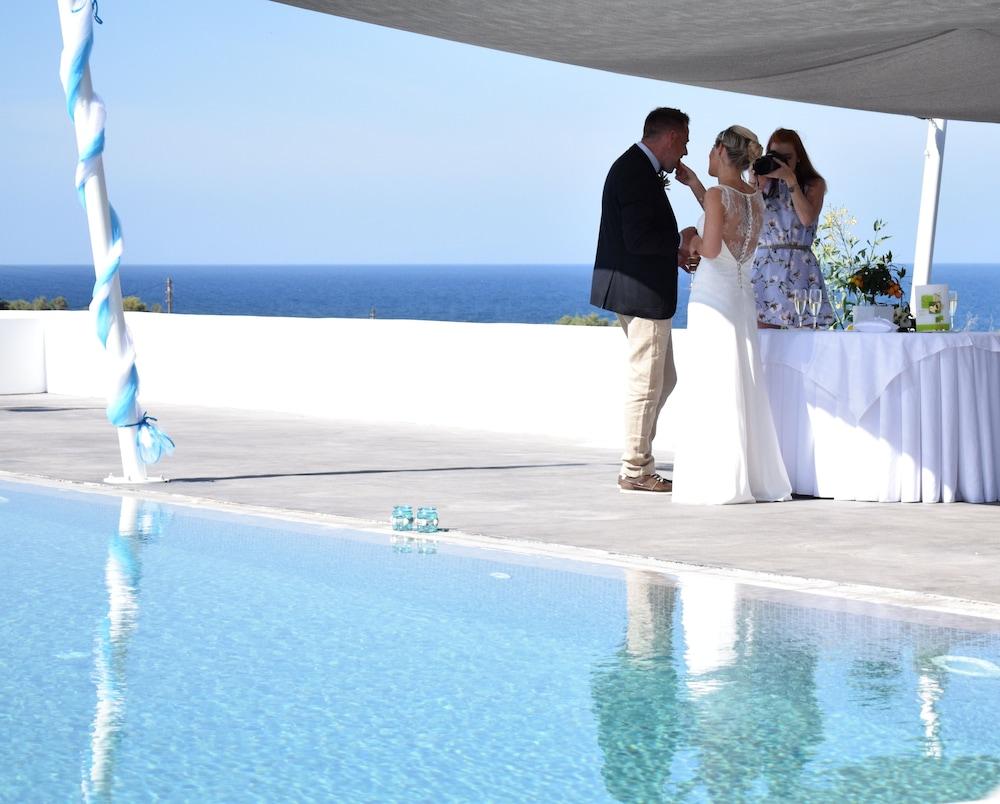 Sea and Sand Luxury Villas