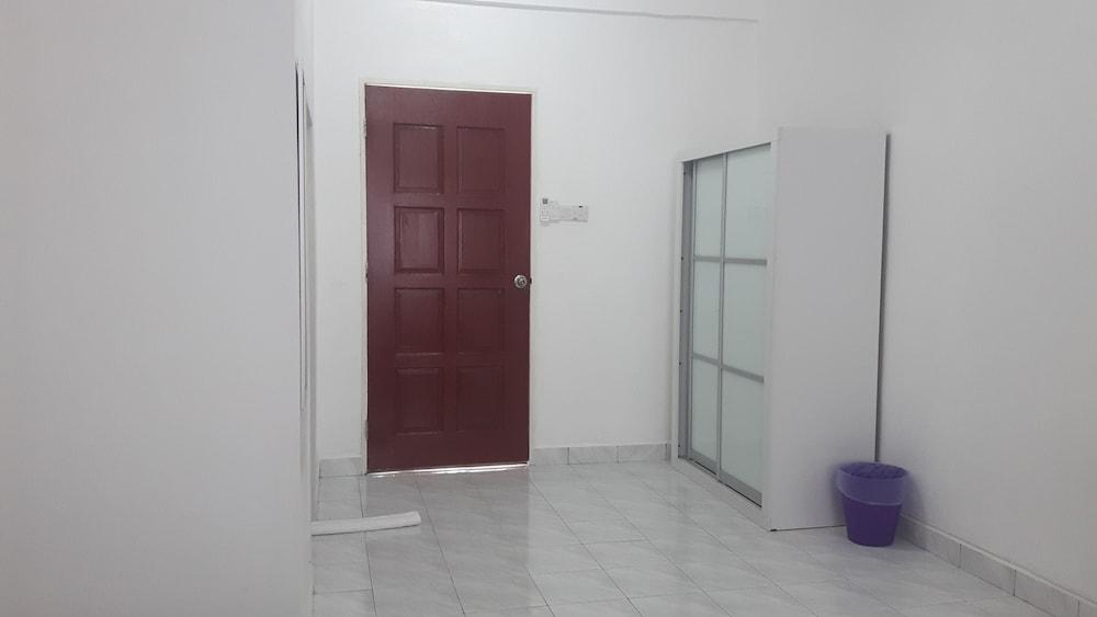 Padi View Resthouse Room