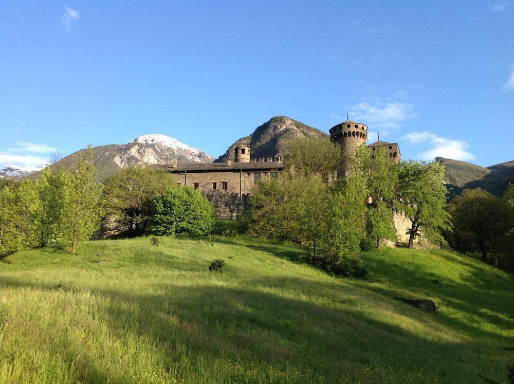 Comtes de Challant Property Grounds