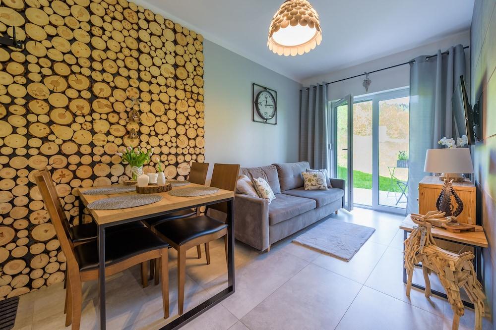 ليشنوفيشكا - أبارتامنتي 5 دي