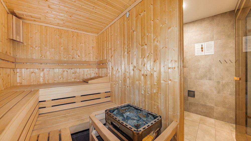 أبارتامنتي سون آند سنو أوليمبيسكا ساونا