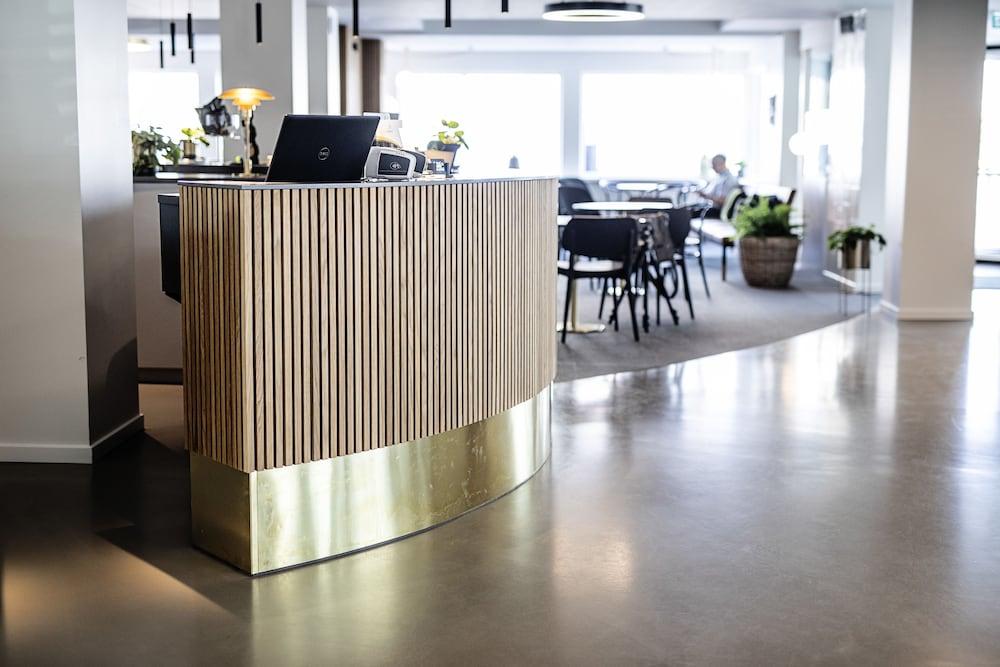 كومباس هوتل آلبورج منطقة الاستقبال