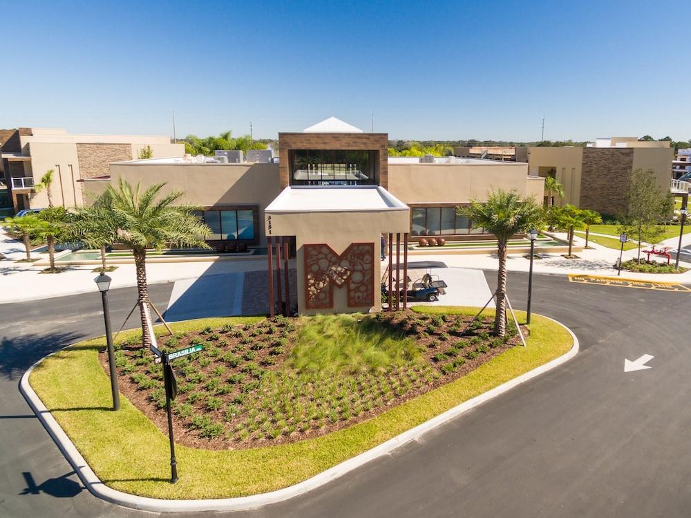 ماجيك فيليدج ياردز، تريدمارك كوليكشن باي ويندام منظر من الجو