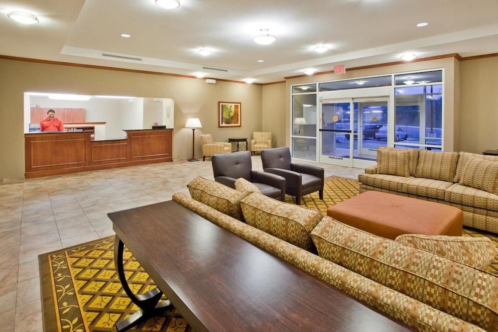 Candlewood Suites Apex Raleigh Area by IHG Lobby